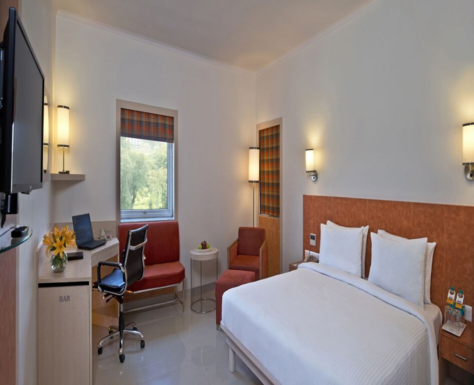 Моханд: Hometel Roorkee