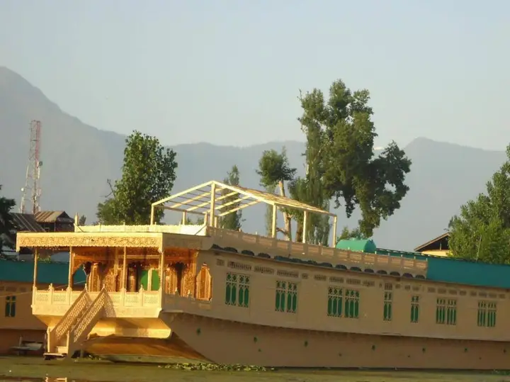 Marco Polo Houseboats — фото 1