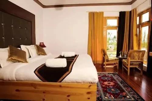 Лех: Snow View Hotel