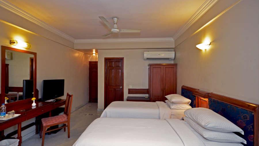 Бангалор: The Paraag Malleshwaram Hotel