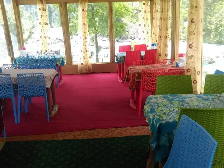 Пахалгам: River Front Hotel