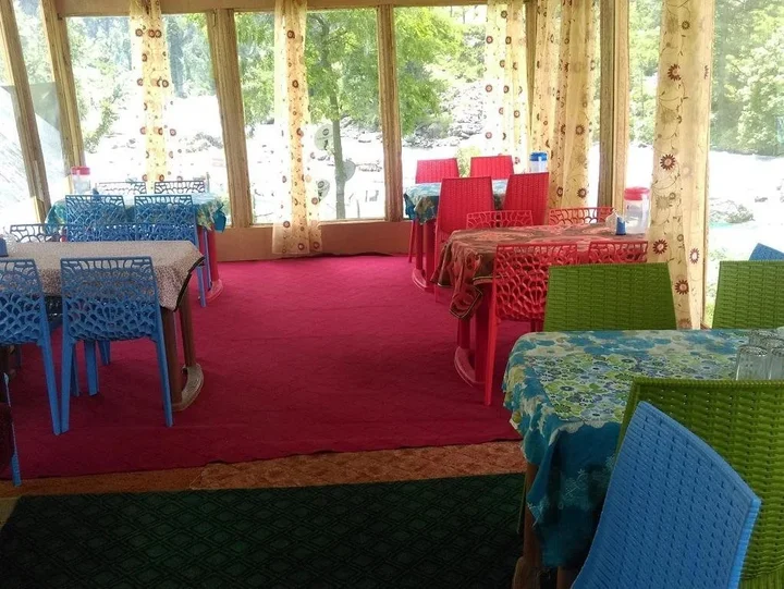 Пахалгам: River Front Hotel