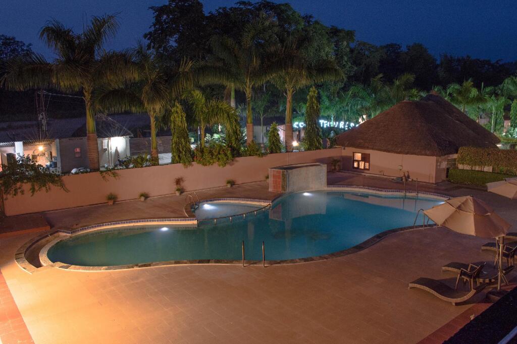 Наинитал: Corbett Fun Resort