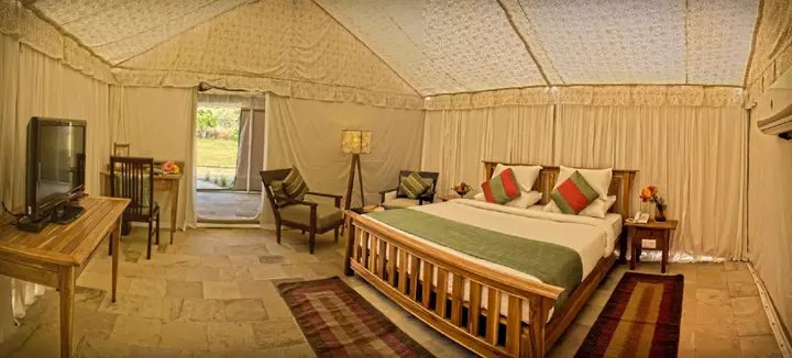 Наинитал: The Golden Tusk Resort