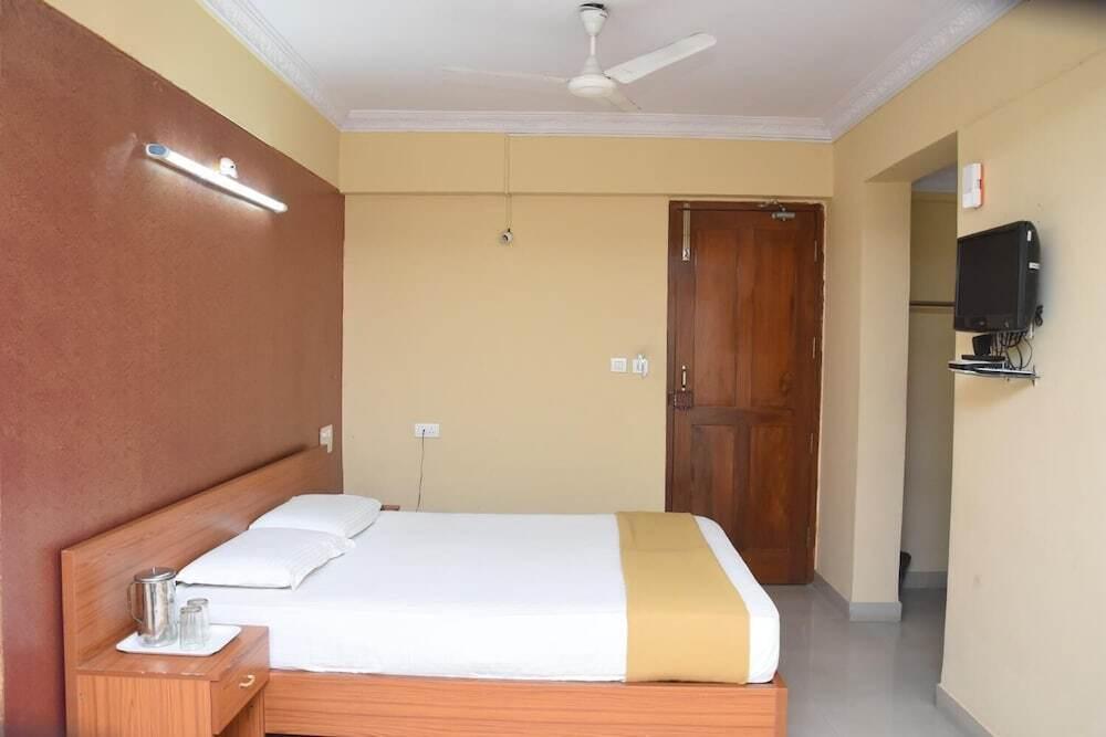 Бангалор: Hotel Surya Residency Majestic