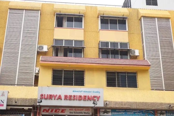 Бангалор: Hotel Surya Residency Majestic