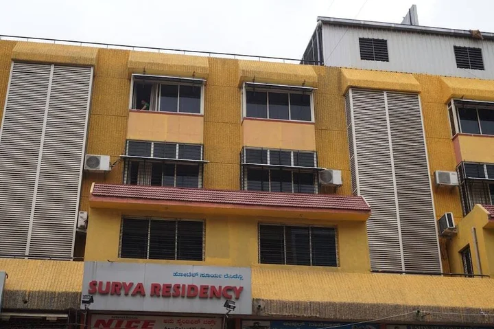 Бангалор: Hotel Surya Residency Majestic