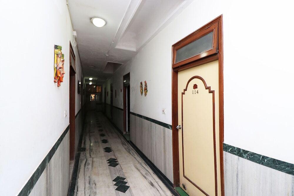 Ховрах: OYO 27878 Highway Inn International