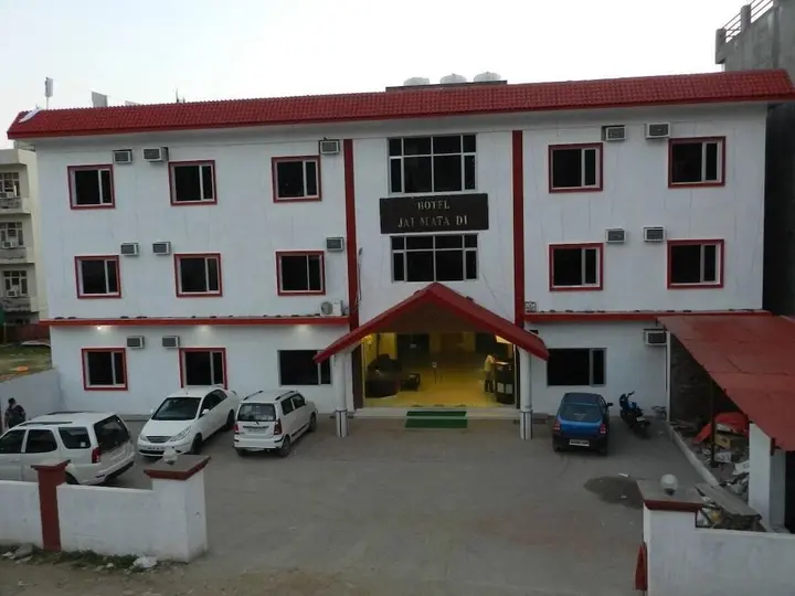 Катра: Jai Ma Inn Hotel