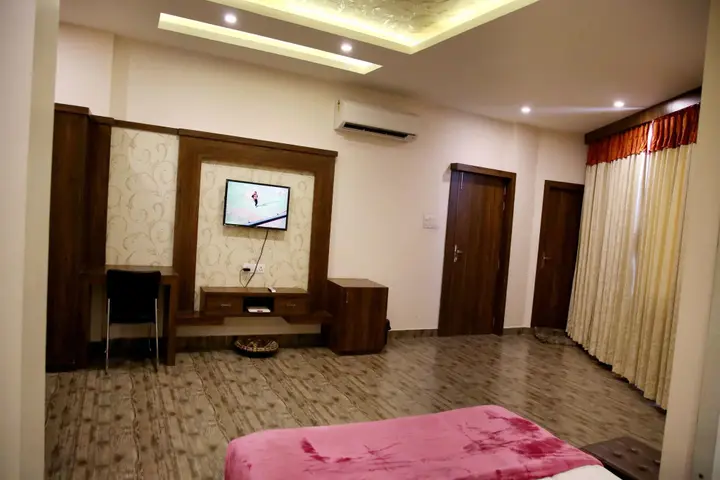 Кота: Hotel Khatana Palace