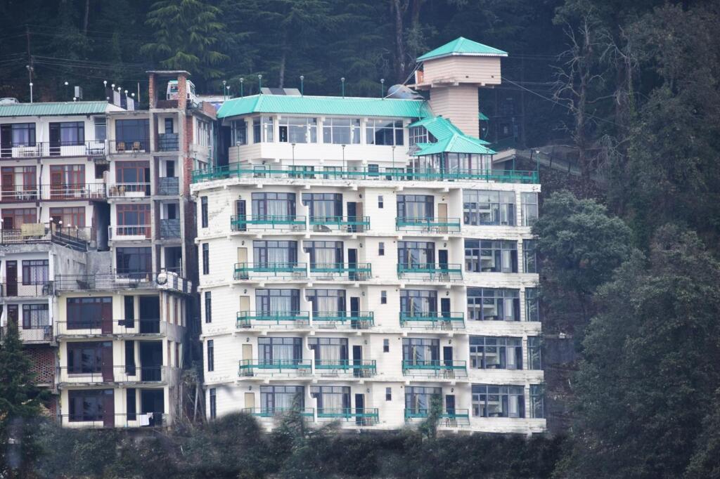 Чамба: Hotel Topaz
