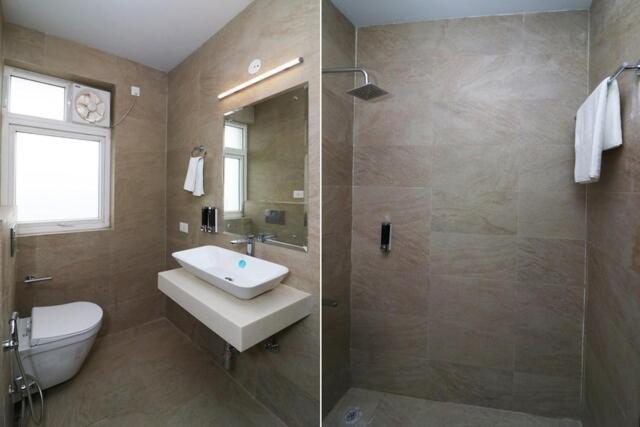 Гуруграм: Aadat Hotel Subhash Chowk Gurgaon