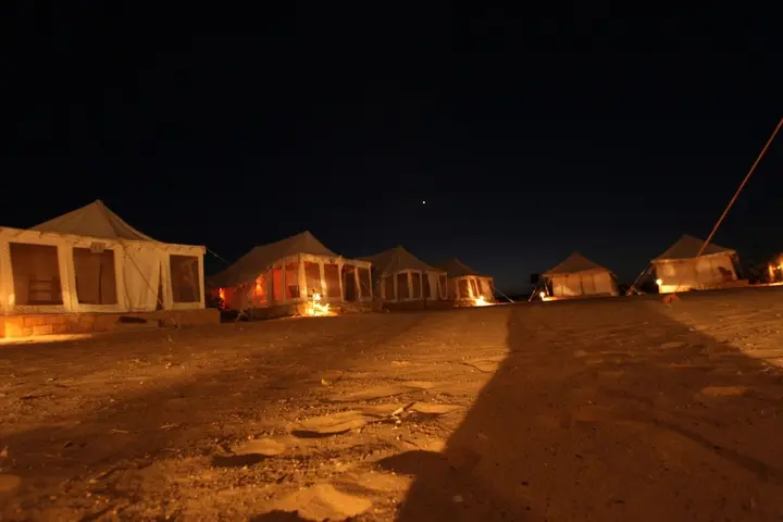 Каной: The Chirag Desert Camp Sam Sand Dunes