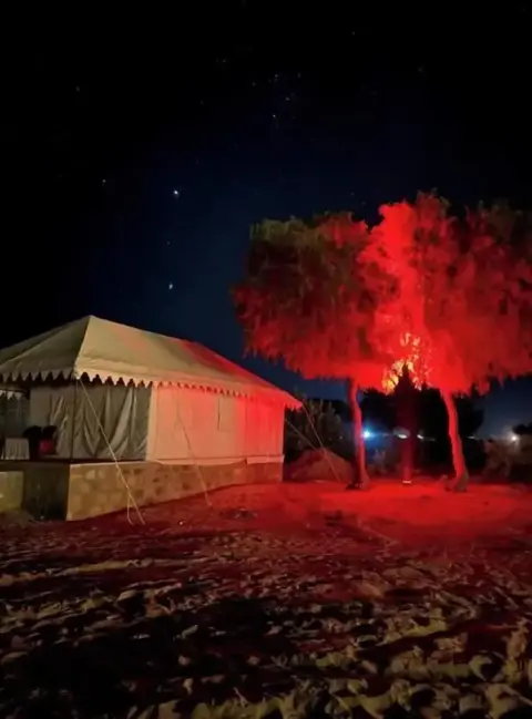 Каной: The Chirag Desert Camp Sam Sand Dunes