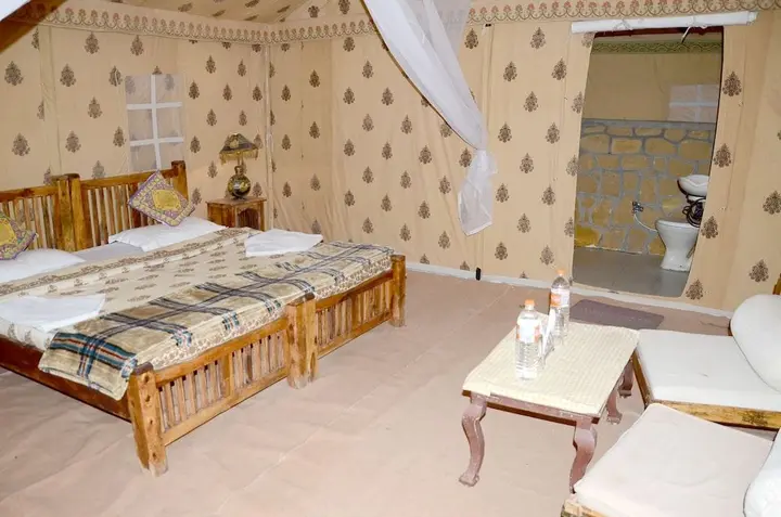 Каной: The Chirag Desert Camp Sam Sand Dunes