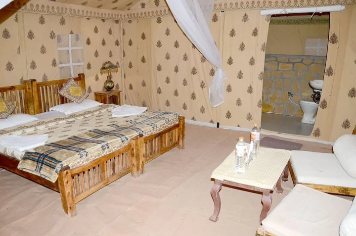 Каной: The Chirag Desert Camp Sam Sand Dunes