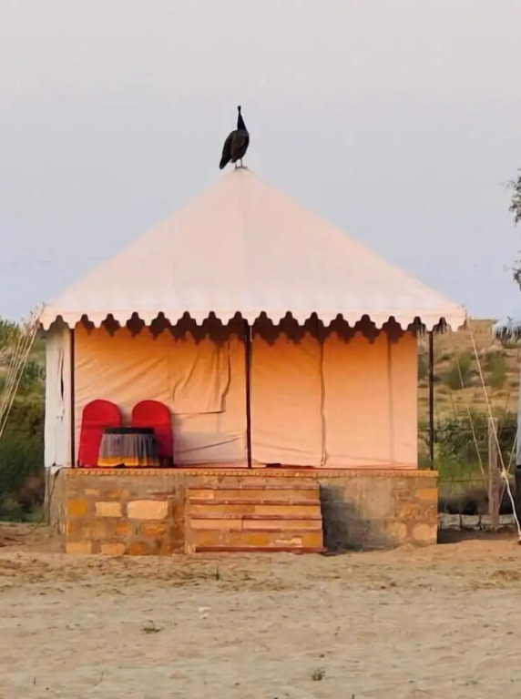 Каной: The Chirag Desert Camp Sam Sand Dunes