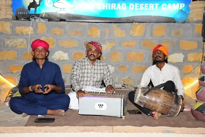 Каной: The Chirag Desert Camp Sam Sand Dunes