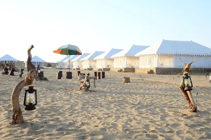 Каной: The Chirag Desert Camp Sam Sand Dunes
