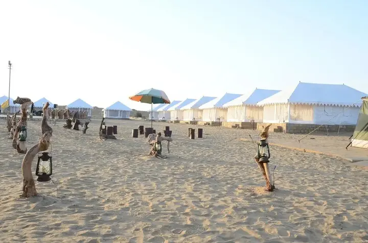 Каной: The Chirag Desert Camp Sam Sand Dunes