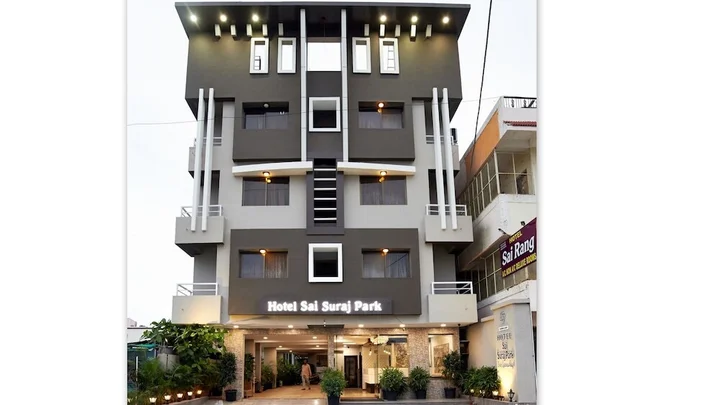 Ширди: Hotel KBS Grand
