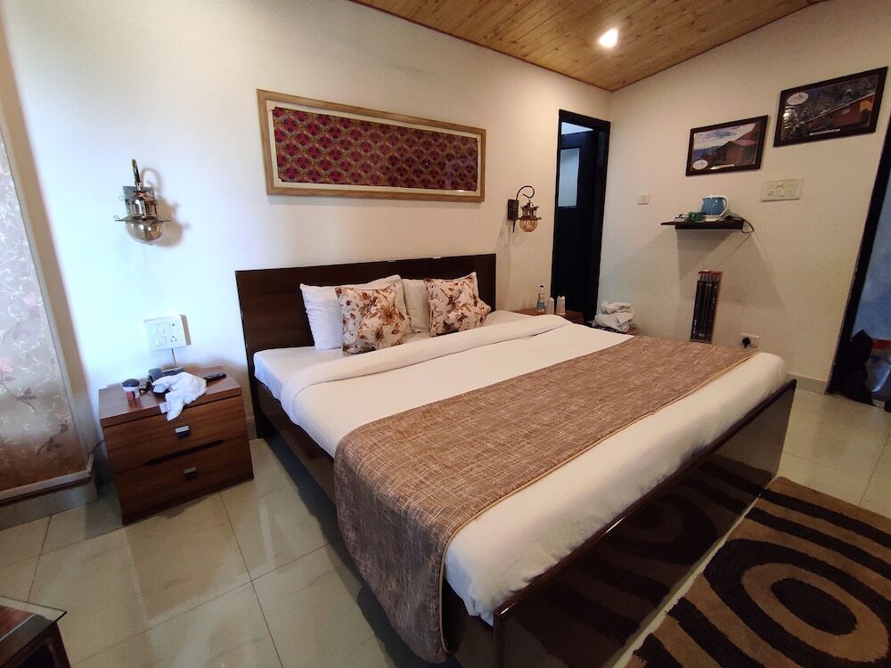 Кангра: Aaroham By Aamod Dharamshala