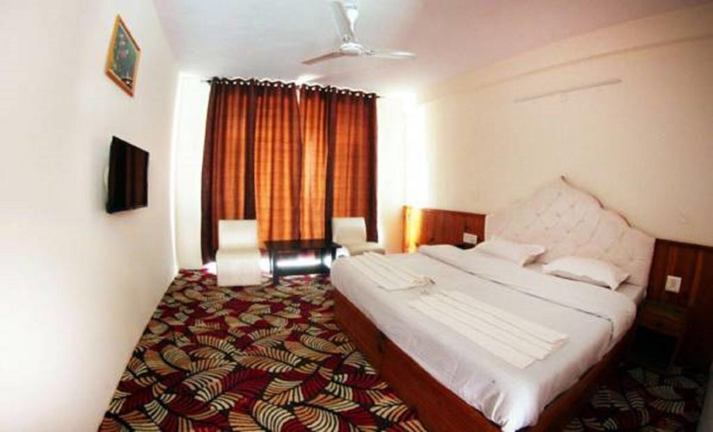 Манали: Hotel Hamta View Regency