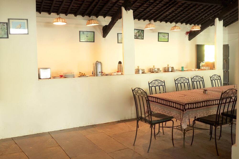Читторгарх: Pangarh Lake Retreat