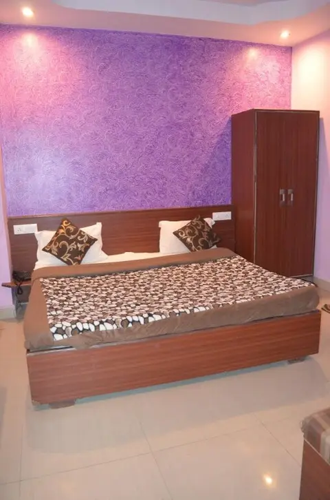 Праяградж: OYO 3129 DPS Inn