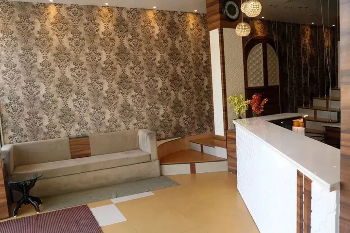 Пачмарай: hotel utkarsh