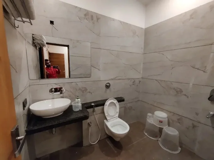 Пачмарай: hotel utkarsh