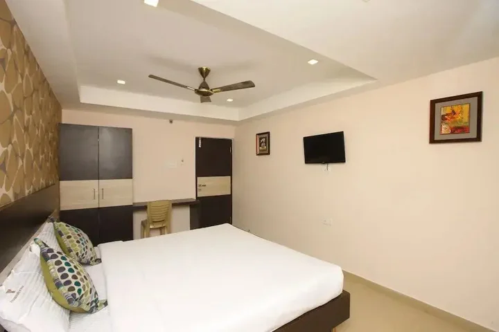 Коимбатур: OYO 9659 Hotel RR Grand