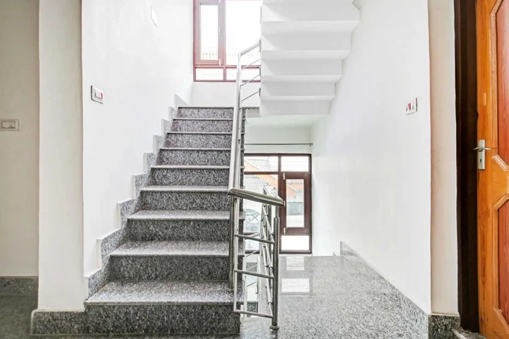Шринагар: OYO 84775 Hotel Grand Sultan