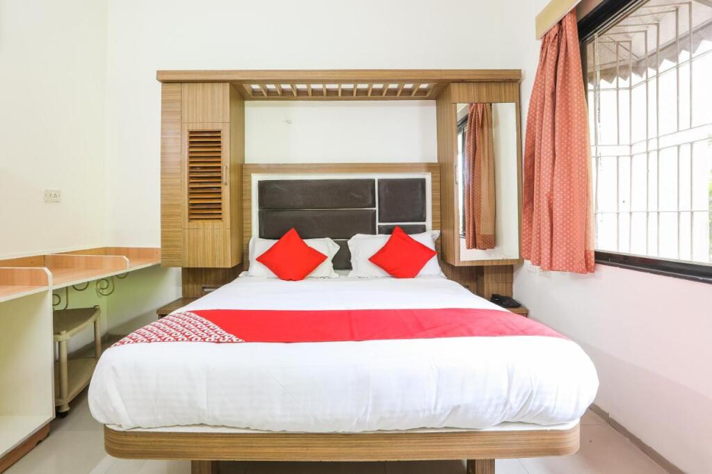 Нашик: Hotel Shanti Inn