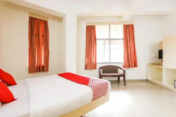 Нашик: Hotel Shanti Inn