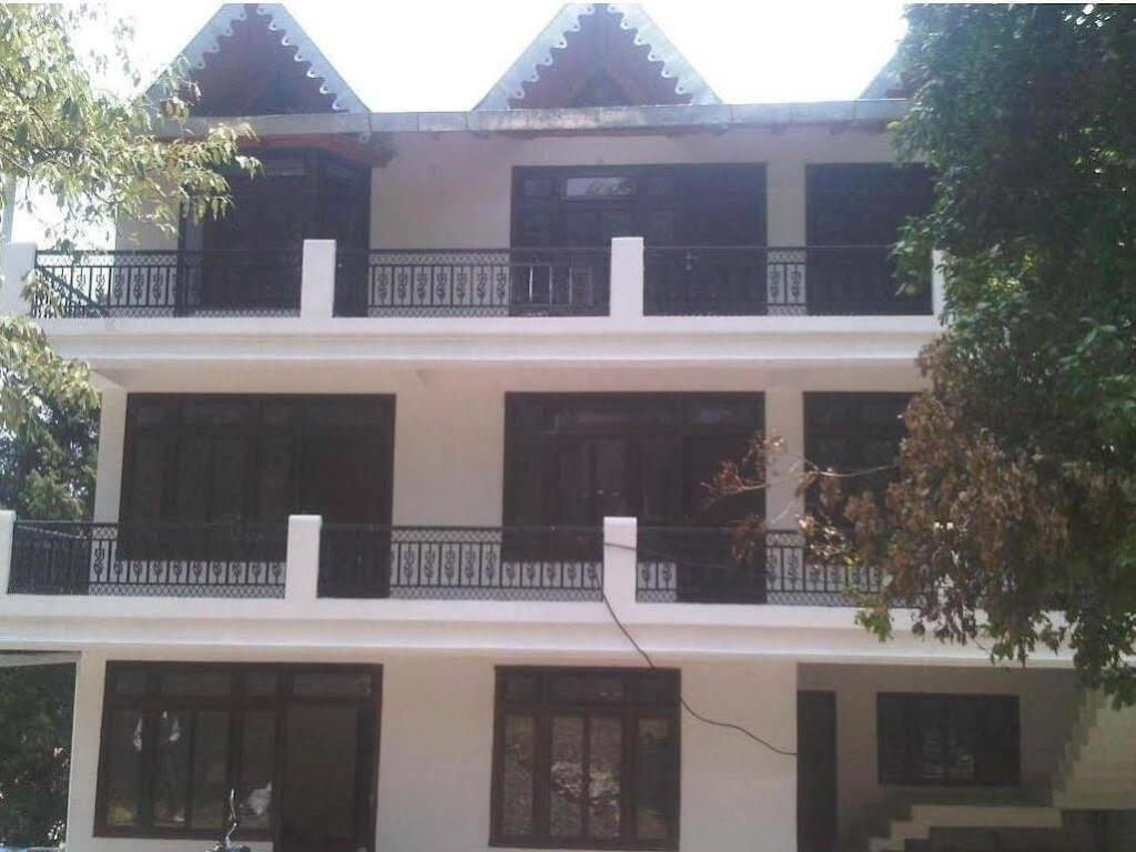 Наинитал: Laurent & Benon Cottages and Chalet