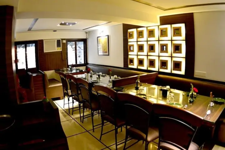 Панвель: Hotel Vinamra Residency