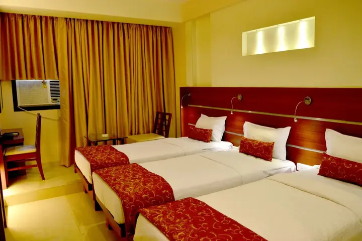 Панвель: Hotel Vinamra Residency