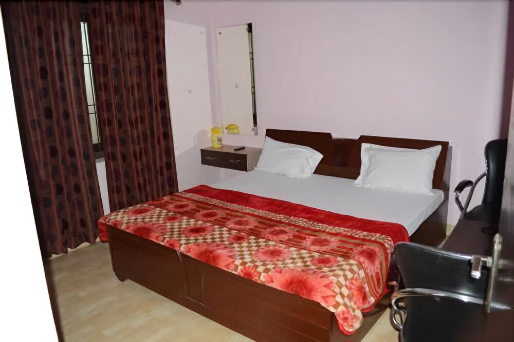 Агра: Hotel Om Sai Palace