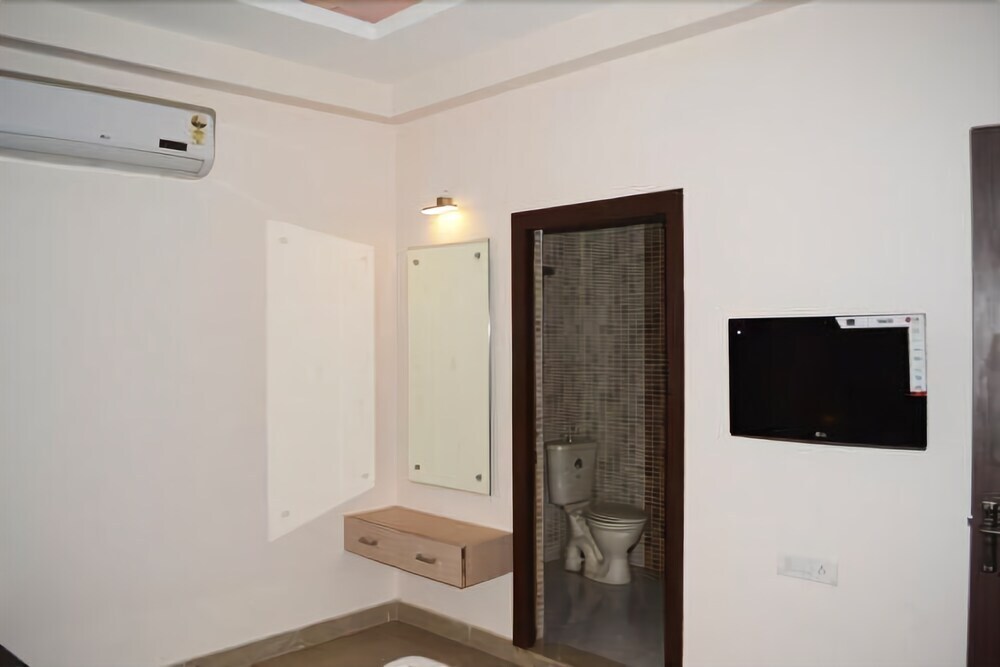 Агра: Hotel Om Sai Palace