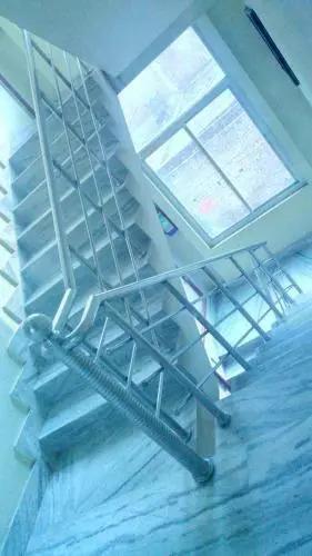 Сарнатх: Raj Shanti Guest House Sarnath