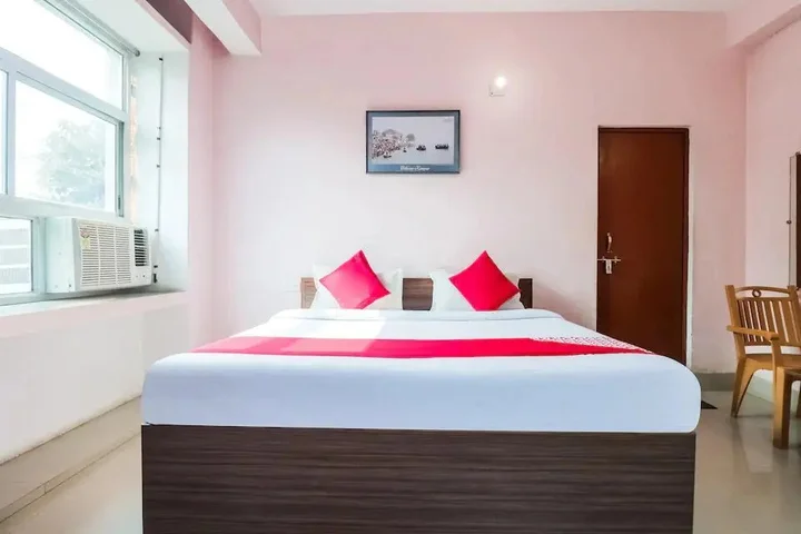 Сарнатх: Raj Shanti Guest House Sarnath