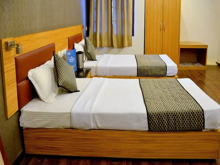Лакхнау: Tekarees Guest House