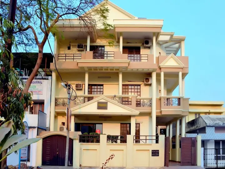 Лакхнау: Tekarees Guest House