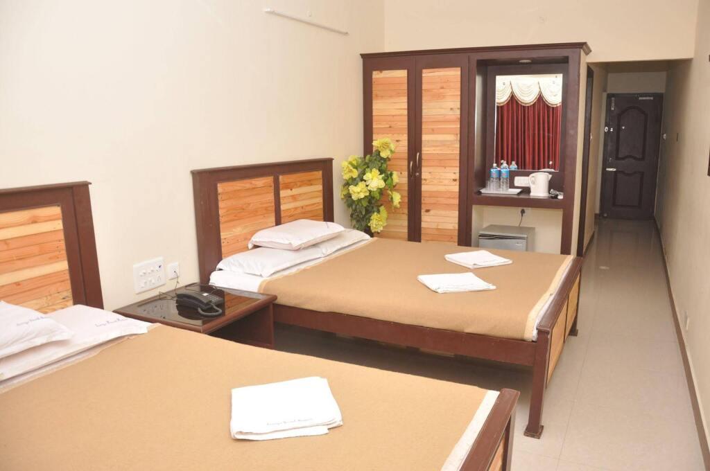 Калапет: Soorya Beach Resort