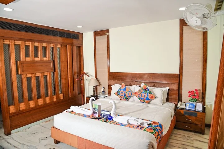 Висакхапатнам: FabHotel RR Grand Daba Garden
