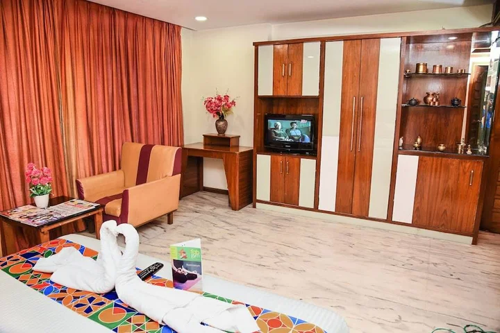 Висакхапатнам: FabHotel RR Grand Daba Garden