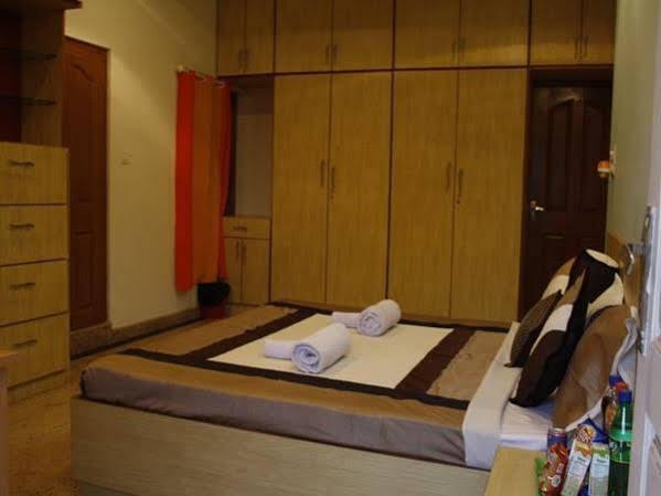 Бангалор: Otium Suites