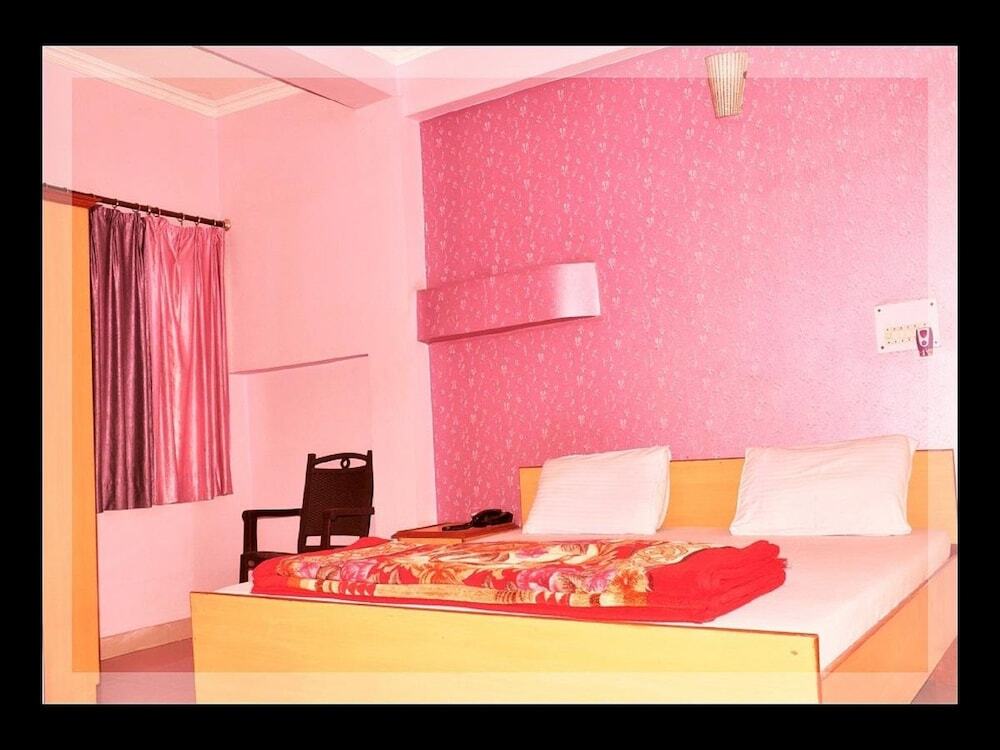Большая Нойда: Accent Hotel