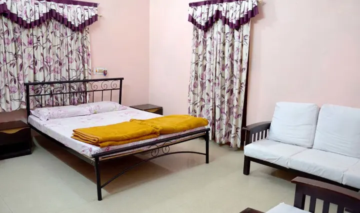 Праяградж: Ankur Guest House